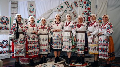 Домашня ковбаса, зеленички з часником, писачок та вишивка гладдю: до переліку НКС Волині ввійшли ще 4 елементи Домашня ковбаса, зеленички з часником, писачок та вишивка гладдю: до переліку НКС Волині ввійшли ще 4 елементи