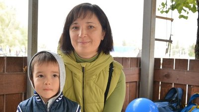 У Дніпрі частували борщем за донат на ЗСУ У Дніпрі частували борщем за донат на ЗСУ