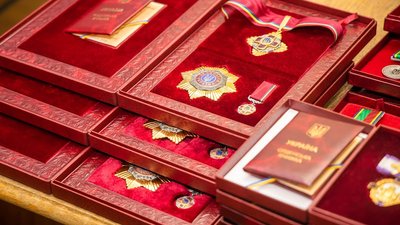 На Дніпропетровщині державними нагородами відзначили 16 паралімпійців та їхніх тренерів