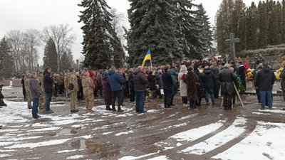 "Він завжди був попереду". У Тернополі попрощалися з командиром роти "Він завжди був попереду". У Тернополі попрощалися з командиром роти
