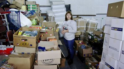З Маневич – на схід та південь: яку допомогу возять із волонтерського центру на Волині З Маневич – на схід та південь: яку допомогу возять із волонтерського центру на Волині