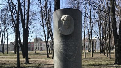 У Дніпрі розпочали реконструкцію пам'ятника на могилі архітектора Олександра Красносельського