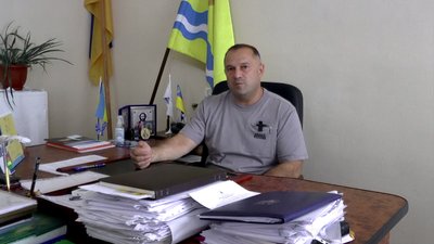 Трактором по кладовищу. На Миколаївщині фермер проїхав по території поховань 18 століття
