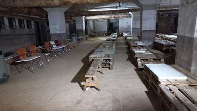 Магазини зачиняють, а люди йдуть в укриття: як у Полтаві мають працювати ТЦ Магазини зачиняють, а люди йдуть в укриття: як у Полтаві мають працювати ТЦ