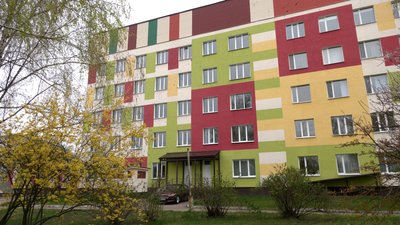 Ковдри, післяродові набори та їжа для породіль: у Чернігові пологовий будинок отримав гумдопомогу від Червоного Хреста