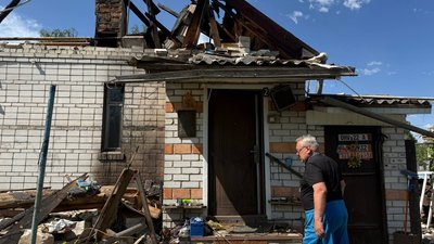 Знищений будинок Віктора Левченка в с. Слоут