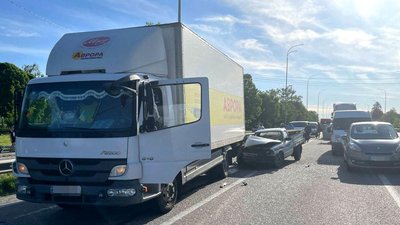На Київ — Чоп біля Рівного ДТП з кількома авто. Є травмовані, рух ускладнений