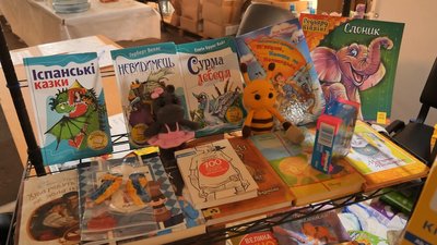 У Запоріжжі збирають україномовні книги для переселенців У Запоріжжі збирають україномовні книги для переселенців