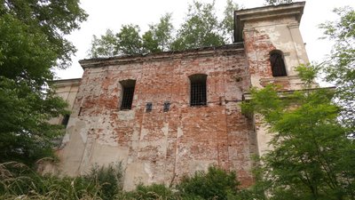 У Кукільниках на Івано-Франківщині руйнується 300-літній костел У Кукільниках на Івано-Франківщині руйнується 300-літній костел