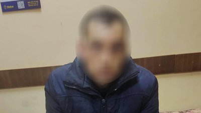 Наркотики, зброя та набої. У Миколаєві затримали чоловіка