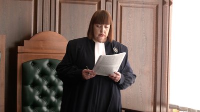 Суддя Деснянського районного суду Чернігова Людмила Самусь подала у відставку