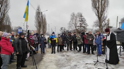 У Харкові вшанували загиблих у теракті біля Палацу спорту У Харкові вшанували загиблих у теракті біля Палацу спорту