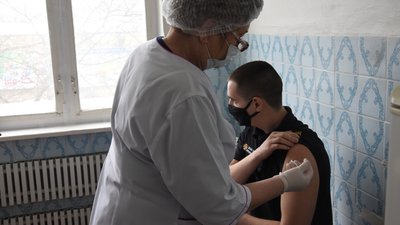 Рятувальники Кіровоградщини почали вакцинуватись від COVID