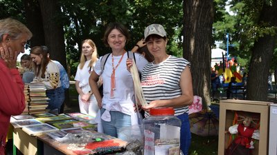 У громаді на Полтавщині зібрали понад 155 тисяч гривень для військових У громаді на Полтавщині зібрали понад 155 тисяч гривень для військових