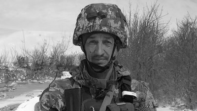 “Я дивувався його стійкості”: рідні та побратими Анатолія Репея з Вінниччини поділилися спогадами про оборонця “Я дивувався його стійкості”: рідні та побратими Анатолія Репея з Вінниччини поділилися спогадами про оборонця