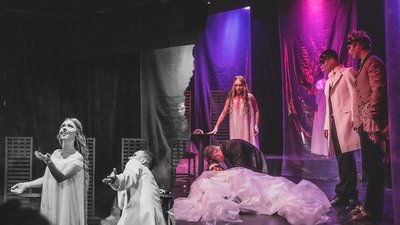 У Миколаєві триває театральний фестиваль-конкурс "Homo Ludens" У Миколаєві триває театральний фестиваль-конкурс "Homo Ludens"