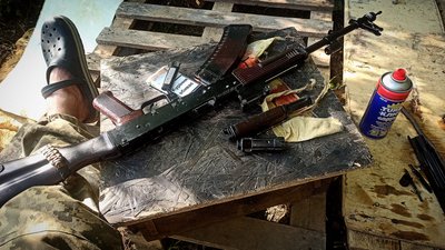 "Немає що приховувати, коли завтра можна померти": одеський митець створює картини під час служби "Немає що приховувати, коли завтра можна померти": одеський митець створює картини під час служби