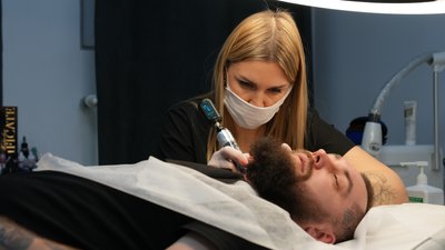 У Сумах людям пропонують безоплатно видалити сліди пороху зі шкіри