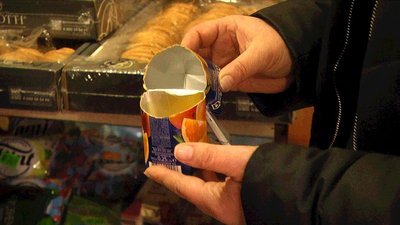 На Львівщині дитина отруїлася соком із пліснявою На Львівщині дитина отруїлася соком із пліснявою