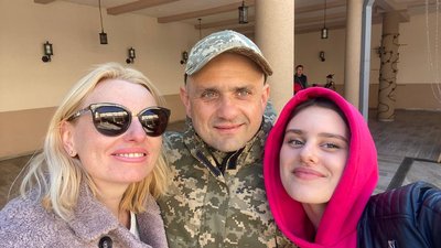 У Харкові на Алеї Слави поховали добровольця, який загинув на війні У Харкові на Алеї Слави поховали добровольця, який загинув на війні