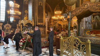 У Києві попрощалися з Героєм України Олексієм Вадатурським та його дружиною У Києві попрощалися з Героєм України Олексієм Вадатурським та його дружиною