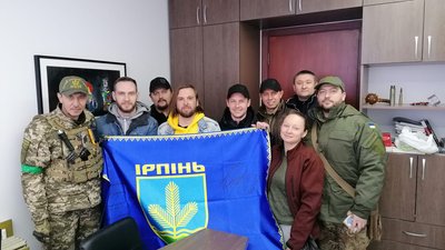 Гурт "Без Обмежень" зіграв концерт у зруйнованому окупантами Ірпені