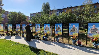На Алеї Героїв у Терешках відкрили десять нових банерів пам’яті