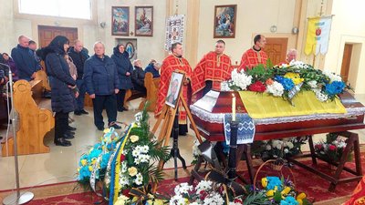 У Сваляві попрощалися із загиблими на війні Антоном Бітлянином У Сваляві попрощалися із загиблими на війні Антоном Бітлянином