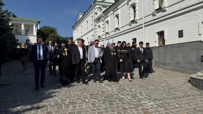 Молебень у Києво-Печерській лаврі