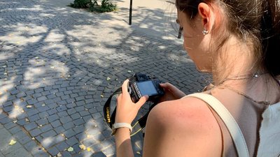 Волонтерить, поки чоловік воює на фронті. Історія киянки Ірини Гненни, яка переїхала в Івано-Франківськ Волонтерить, поки чоловік воює на фронті. Історія киянки Ірини Гненни, яка переїхала в Івано-Франківськ