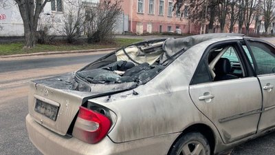 Херсон, дрон, обстріли, атакували БпЛА авто