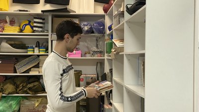 У полтавській книгарні за донат можна придбати вживані книги У полтавській книгарні за донат можна придбати вживані книги