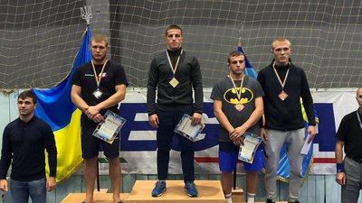 Прикарпатці перемогли на чемпіонаті України з вільної боротьби