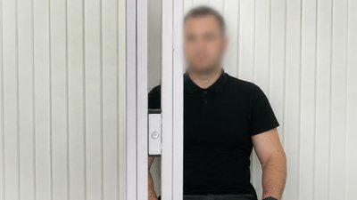 Обвинувачений у вбивстві військового в Острі хоче перерозгляду справи