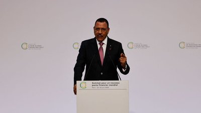 Нігерські солдати заявили про усунення президента від влади