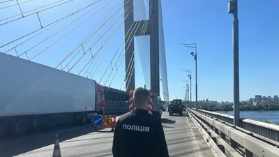 Оборудки під час ремонту Південного мосту