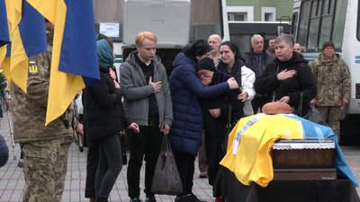 У Рівному попрощалися із Вадимом Степанюком та Сергієм Рокашевичем У Рівному попрощалися із Вадимом Степанюком та Сергієм Рокашевичем