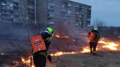 На Донеччині зросла пожежна небезпека