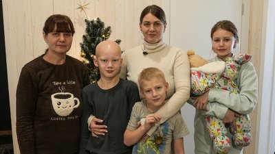 Аліна Лазоренко з родиною