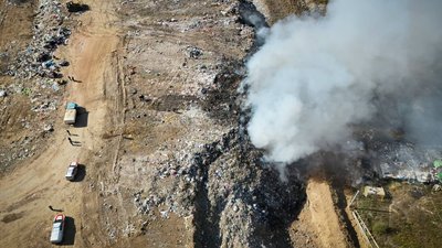 Пожежу на сміттєзвалищі площею 1100 м² у Барвінку ліквідували
