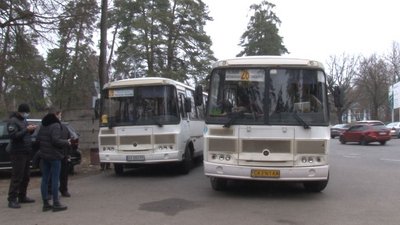 У Черкасах перевіряють COVID-сертифікати в транспорті У Черкасах перевіряють COVID-сертифікати в транспорті