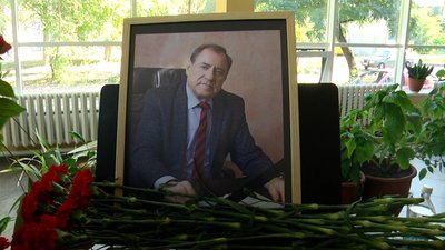 У Житомирі попрощалися з заслуженим діячем мистецтв України, викладачем музичних дисциплін Петром Даценком