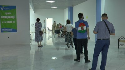 На Полтавщині від коронавірусу вакцинувалися майже 20% населення: скільки у районах На Полтавщині від коронавірусу вакцинувалися майже 20% населення: скільки у районах