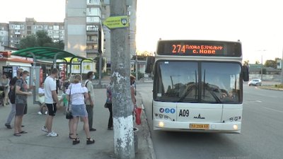 Жителям селища Нове не вистачає автобусів, щоб доїхати додому з Кропивницького