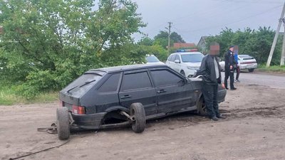 На Запоріжжі затримали чоловіка із гранатою На Запоріжжі затримали чоловіка із гранатою