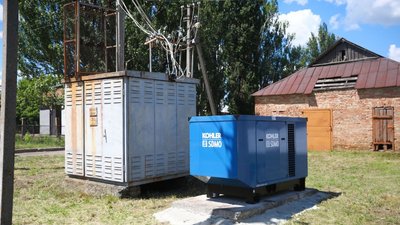 Воздвижівській громаді на Запоріжжі, яка через обстріли залишилася без світла, передали дизельні генератори