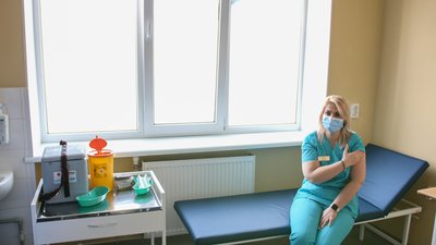 На Прикарпатті розпочалася вакцинація від COVID-19 На Прикарпатті розпочалася вакцинація від COVID-19