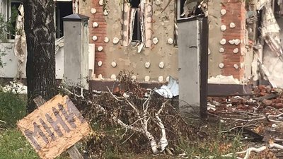 Бісер для ЗСУ: школярка з Харківщини плете браслети та збирає гроші для армії Бісер для ЗСУ: школярка з Харківщини плете браслети та збирає гроші для армії