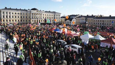 У Фінляндії тривають профспілкові протести, рух транспорту майже паралізований