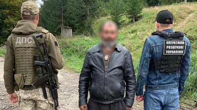 На Закарпатті затримали 8 чоловіків за підозрою у незаконному перетині кордону